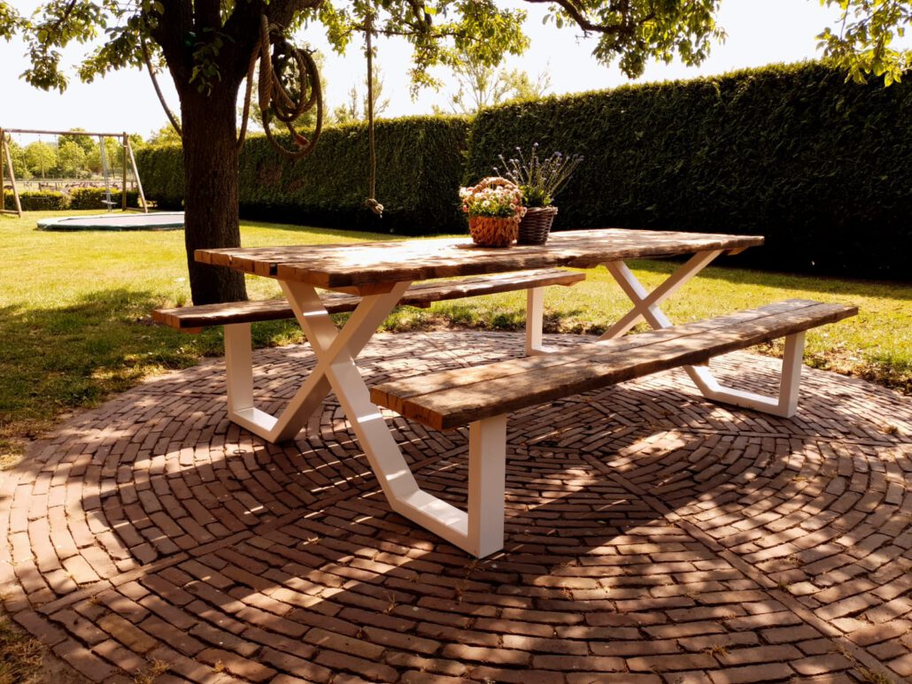 IMG-20200517-WA0010.jpg Tuin meubel - Picknicktafel - Afbeelding 1