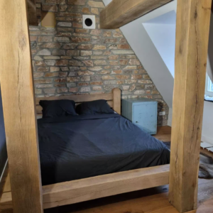 eikenhouten bed