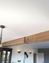 Dwarsliggende balk door kamer