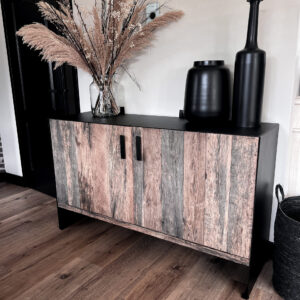 Kast oud eiken. dressoir eiken oud eiken kast robuuste kast stalen kast