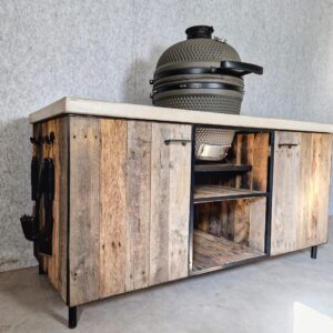 Buitenkeuken, oud eiken