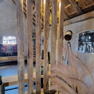 Roomdivider van eikenhout